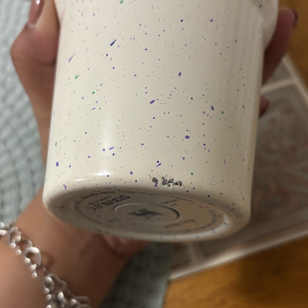 30oz Stanley Tumbler 💜 - Picture 2 of 7